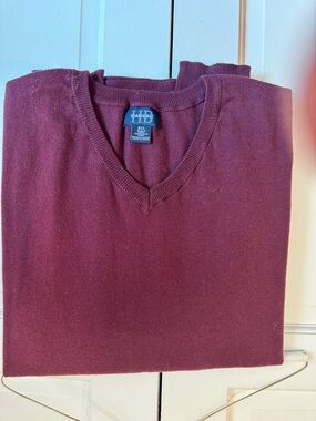 EUC Harbor Bay Men’s VNeck Sweater Deep Wine Long Sleeve 100% Cotton Dry Cleaned